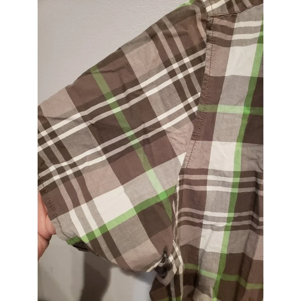 Men's XXL The North Face button down‎ short sleeve shirt: Green & Gray plaid